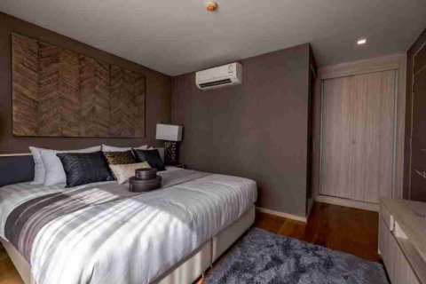 Condo in Bangkok, Thailand, 2 bedrooms  № 183720 - photo 17