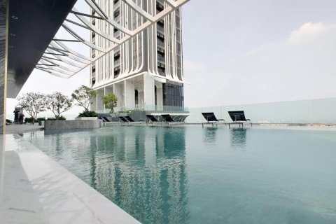 Condo in Bangkok, Thailand, 2 bedrooms № 143298 - photo 10