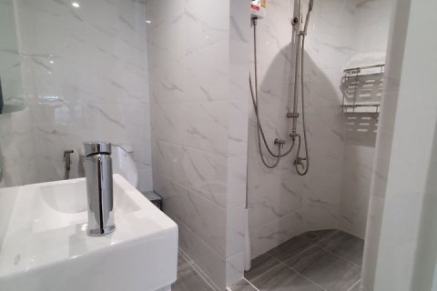 Кондоминиум с 2 спальнями в Бангкоке, Таиланд № 143301 - фото 26