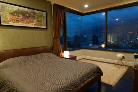 Condo in Bangkok, Thailand, 3 bedrooms  № 143300 - photo 4