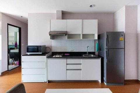 Condo in Bangkok, Thailand, 2 bedrooms  № 143302 - photo 7