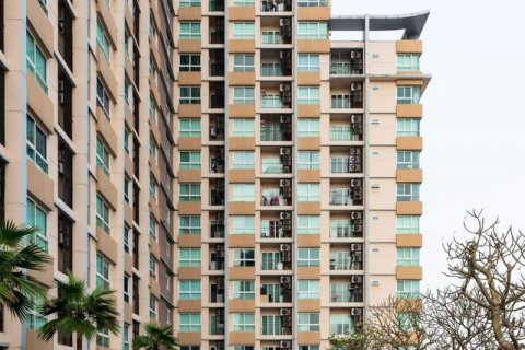 Condo in Bangkok, Thailand, 2 bedrooms  № 143302 - photo 2