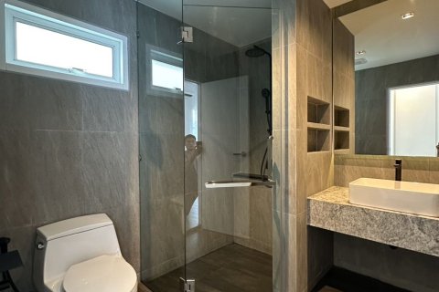 House in Phuket, Thailand 3 bedrooms № 160811 - photo 6