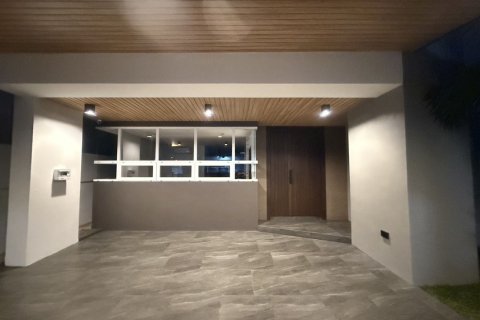 House in Phuket, Thailand 3 bedrooms № 160811 - photo 10