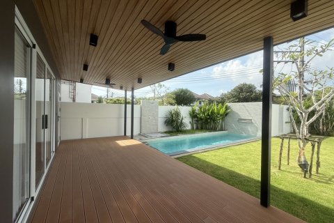 House in Phuket, Thailand 3 bedrooms № 160811 - photo 14