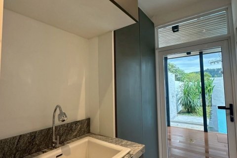 House in Phuket, Thailand 3 bedrooms № 160811 - photo 4