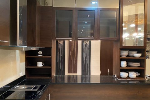 Кондоминиум с 3 спальнями в Кхлонг Сане, Бангкок, Таиланд № 151397 - фото 6