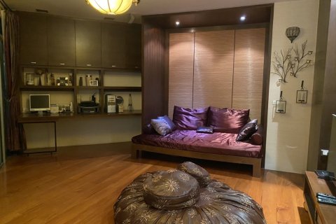 Кондоминиум с 3 спальнями в Кхлонг Сане, Бангкок, Таиланд № 151397 - фото 12