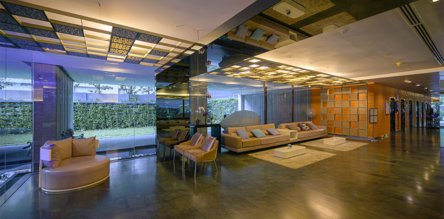 Condo in Bangkok, Thailand, 3 bedrooms  № 189827