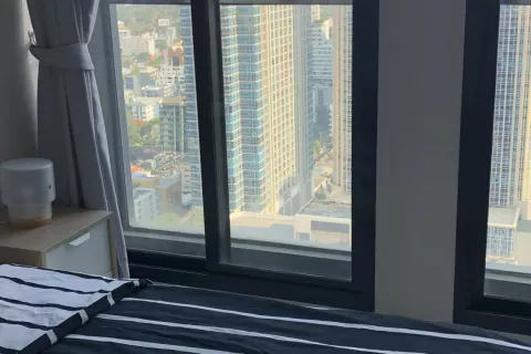 Studio dans le Condo à Pathum Wan, Bangkok, Thaïlande № 140576 - photo 10