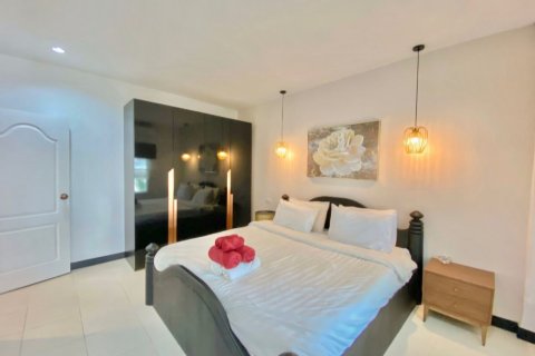 House in Phuket, Thailand 4 bedrooms № 140574 - photo 18