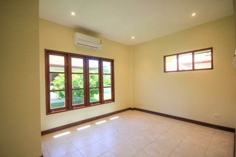 Haus in Pran Buri, Thailand 3 Schlafzimmer № 222141 - Foto 12