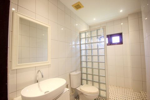 Haus in Pran Buri, Thailand 3 Schlafzimmer № 222141 - Foto 14