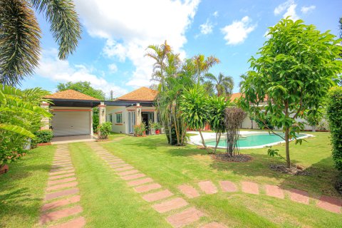 Villa in Hua Hin, Thailand 3 Schlafzimmer № 222136 - Foto 8
