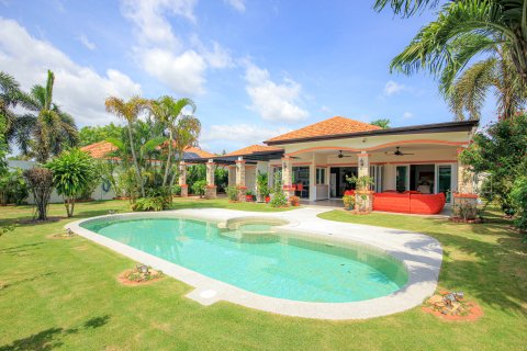 Villa in Hua Hin, Thailand 3 bedrooms № 222136