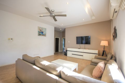 Villa in Hua Hin, Thailand 4 Schlafzimmer № 222140 - Foto 27
