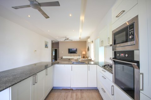 Villa in Hua Hin, Thailand 4 Schlafzimmer № 222140 - Foto 24