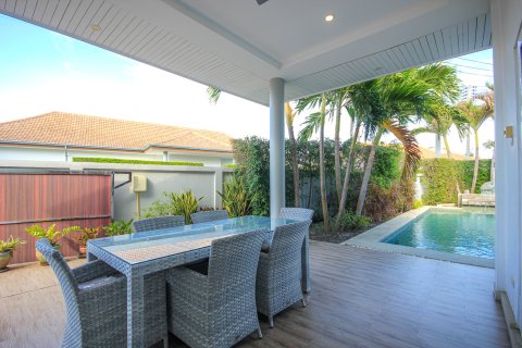Villa in Hua Hin, Thailand 4 Schlafzimmer № 222140 - Foto 8