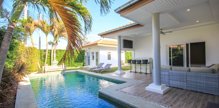 Villa in Hua Hin, Thailand 4 Schlafzimmer № 222140