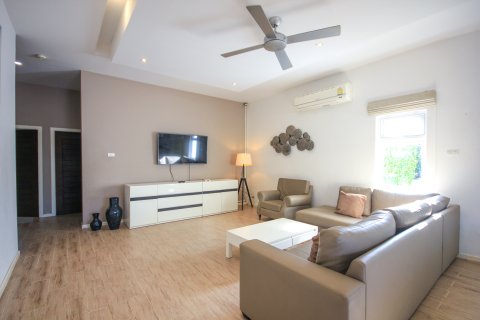 Villa in Hua Hin, Thailand 4 Schlafzimmer № 222140 - Foto 28
