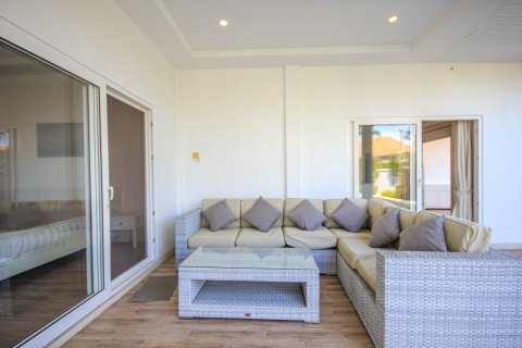 Villa in Hua Hin, Thailand 4 Schlafzimmer № 222140 - Foto 18