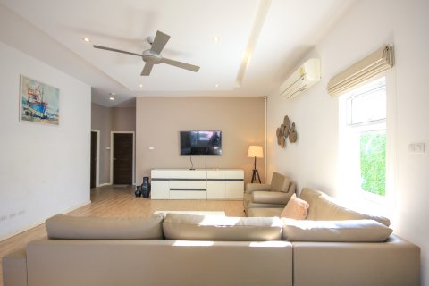 Villa in Hua Hin, Thailand 4 Schlafzimmer № 222140 - Foto 26