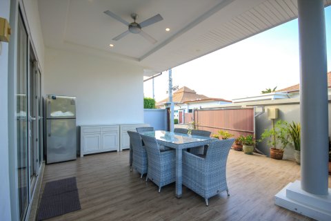 Villa in Hua Hin, Thailand 4 Schlafzimmer № 222140 - Foto 9