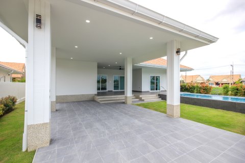 Villa in Hua Hin, Thailand 3 Schlafzimmer № 222138 - Foto 5