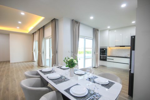 Villa in Hua Hin, Thailand 3 Schlafzimmer № 222138 - Foto 23