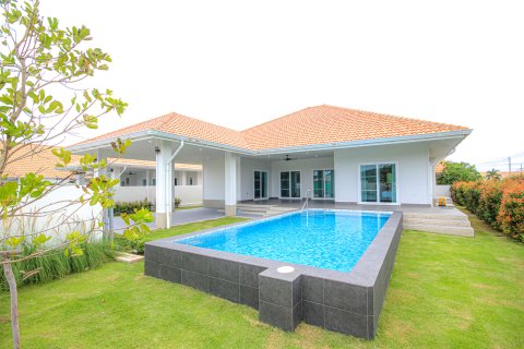 Villa in Hua Hin, Thailand 3 Schlafzimmer № 222138 - Foto 3