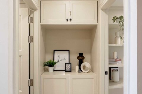 Condo in Bangkok, Thailand, 3 bedrooms  № 144617 - photo 14