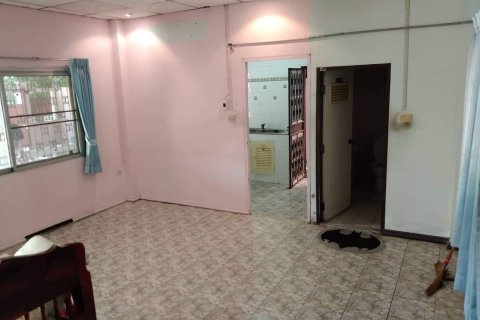 House in Nonthaburi, Thailand 2 bedrooms № 148559 - photo 2