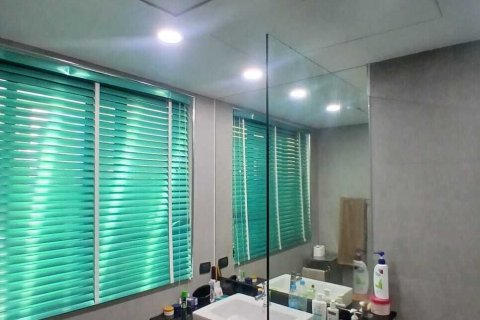 Studio dans le Condo à Kathu, Thaïlande  № 148560 - photo 17