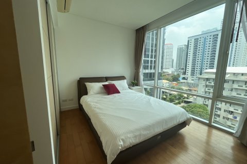 Condo in Khlong Toei, Bangkok, Thailand, 2 bedrooms  № 148556 - photo 8