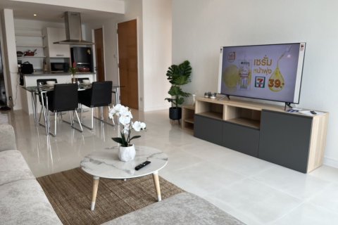 Condo in Khlong Toei, Bangkok, Thailand, 2 bedrooms  № 148556 - photo 12