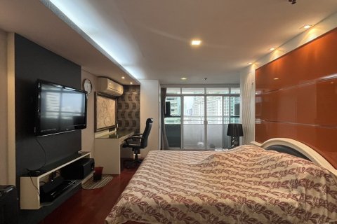 Condo à Watthana, Bangkok, Thaïlande, 3 chambres № 200814 - photo 19