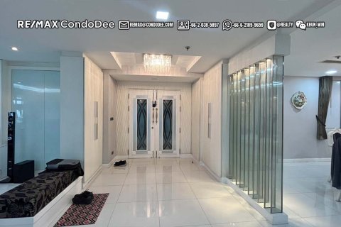 Condo à Watthana, Bangkok, Thaïlande, 3 chambres № 200814 - photo 13