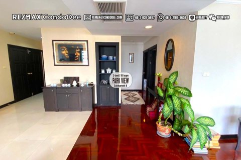 Condo à Khlong Toei, Bangkok, Thaïlande, 2 chambres № 200813 - photo 10