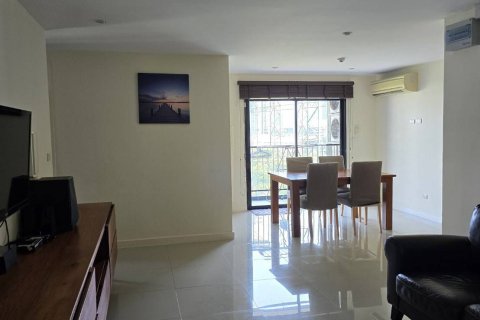 Кондоминиум с 3 спальнями в Клонг Тоэй, Бангкок, Таиланд № 152747 - фото 5