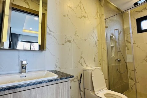Villa in Pattaya, Thailand 4 bedrooms № 152744 - photo 14