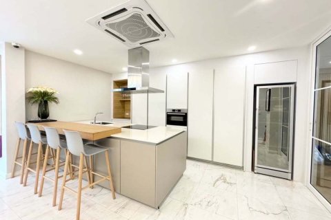 Дом в Ваттхане, Бангкок, Таиланд с 5 спальнями № 152749 - фото 10