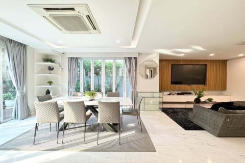 Дом в Ваттхане, Бангкок, Таиланд с 5 спальнями № 152749 - фото 7