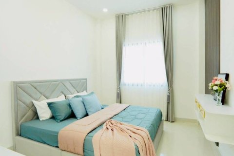 Villa in Pattaya, Thailand 4 bedrooms № 162087 - photo 11