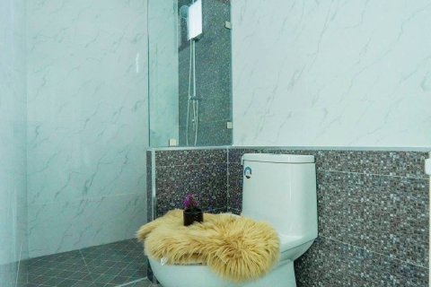 Villa in Pattaya, Thailand 4 bedrooms № 162087 - photo 12