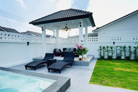 Villa in Pattaya, Thailand 4 bedrooms № 162087 - photo 3