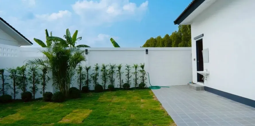 Villa in Pattaya, Thailand 4 bedrooms № 162087