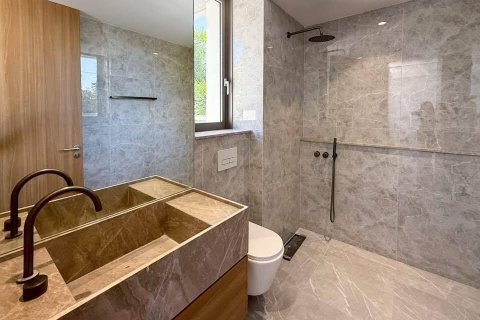 Townhouse in Watthana, Bangkok, Thailand 5 bedrooms № 162083 - photo 6