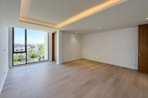 Townhouse in Watthana, Bangkok, Thailand 5 bedrooms № 162083 - photo 9