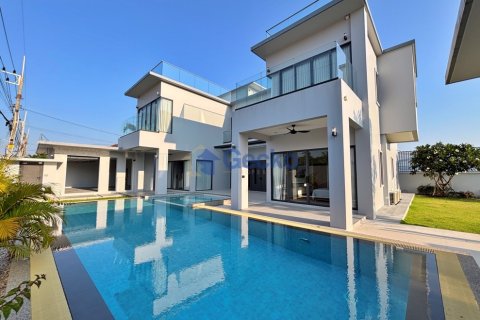 Haus in Pattaya, Thailand 5 Schlafzimmer № 196488 - Foto 24