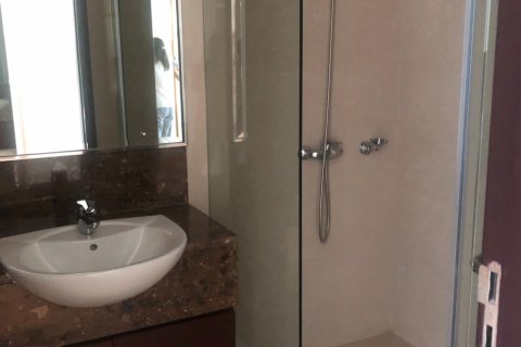 Condo in Bangkok, Thailand, 4 bedrooms  № 143563 - photo 9